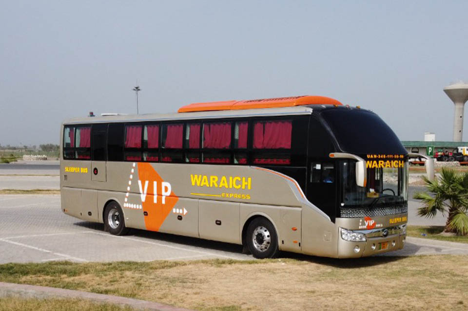 waraich express sleeper bus lahore to karachi